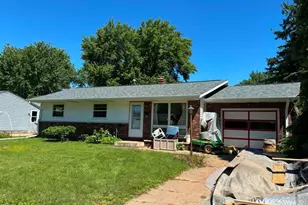 2444 Hayden Ave, Altoona, WI 54720 - Photo 2