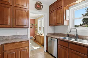 1902 Hogeboom Ave, Eau Claire, WI 54701 - Photo 6