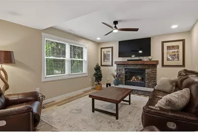 E4520 Woodfield Road, Eau Claire, WI 54701 - Photo 18