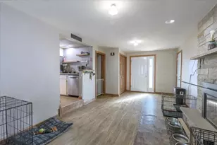 861 Hopwood Ave, Menomonie, WI 54751 - Photo 10