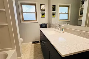 2706 Sherman St, Eau Claire, WI 54701 - Photo 8