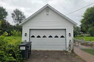 228 E Washington Ave, Fall Creek, WI 54742 - Photo 40
