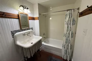 1524 Highland Ave, Eau Claire, WI 54701 - Photo 18