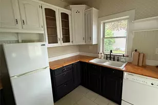 1524 Highland Ave, Eau Claire, WI 54701 - Photo 10