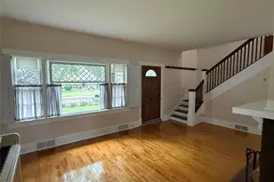 1524 Highland Ave, Eau Claire, WI 54701 - Photo 2
