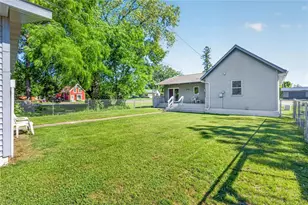 219 Spruce St, Spooner, WI 54801 - Photo 42