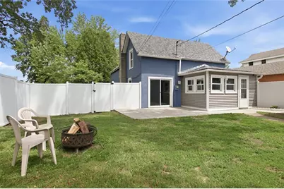 209 Vine Street, Spooner, WI 54801 - Photo 2