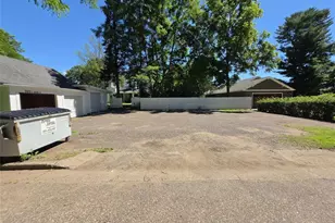 940 Bridge Street, Chippewa Falls, WI 54729 - Photo 14