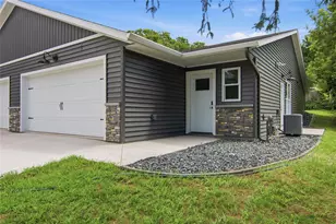 1321 Carpenter Ave, Eau Claire, WI 54703 - Photo 1
