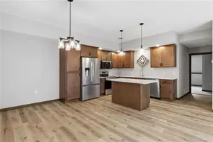 1321 Carpenter Ave, Eau Claire, WI 54703 - Photo 10