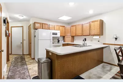 3159 Craig Road, Eau Claire, WI 54701 - Photo 6