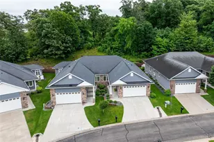 4523 Village Oaks Circle, Eau Claire, WI 54701 - Photo 2
