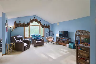 2725 Diane Lane, Eau Claire, WI 54703 - Photo 8