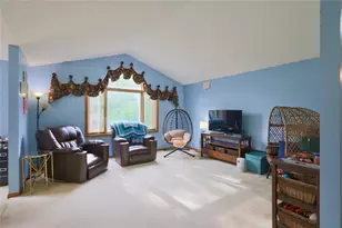 2725 Diane Ln, Eau Claire, WI 54703 - Photo 8