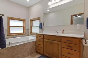 W245 Woodridge Dr, Eau Claire, WI 54701 - Photo 24