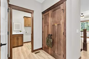 1185 Craven Ct, Eau Claire, WI 54703 - Photo 4