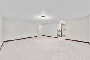 1185 Craven Ct, Eau Claire, WI 54703 - Photo 30