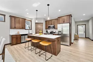 1185 Craven Ct, Eau Claire, WI 54703 - Photo 16