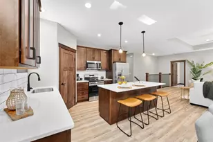 1185 Craven Ct, Eau Claire, WI 54703 - Photo 18
