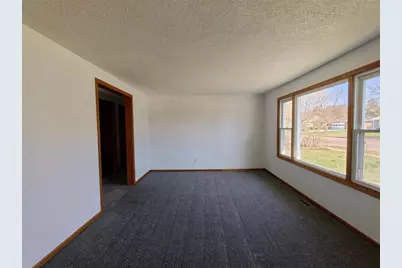 2212 Bartlett Avenue, Altoona, WI 54720 - Photo 10