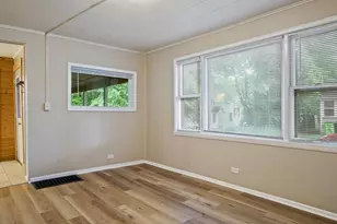 309 Marston Ct, Eau Claire, WI 54701 - Photo 10