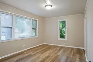 309 Marston Ct, Eau Claire, WI 54701 - Photo 4