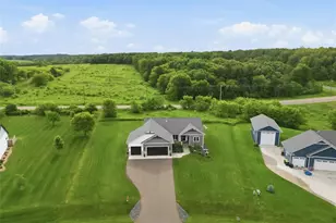 8777 S Cottonwood Circle, Eau Claire, WI 54701 - Photo 36