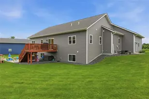 8777 S Cottonwood Circle, Eau Claire, WI 54701 - Photo 34