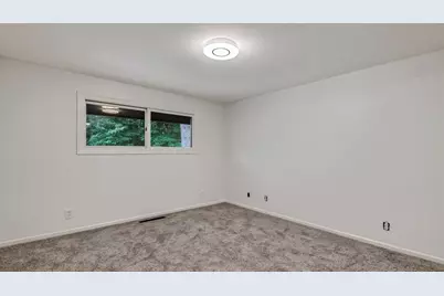 27276 259th Street, Holcombe, WI 54745 - Photo 10