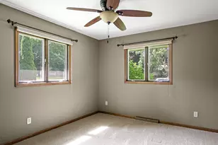 1811 Grandview Dr, Eau Claire, WI 54703 - Photo 32
