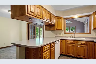 1811 Grandview Drive, Eau Claire, WI 54703 - Photo 24