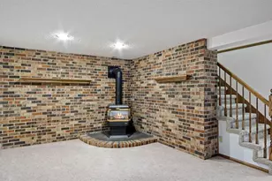 1811 Grandview Dr, Eau Claire, WI 54703 - Photo 38