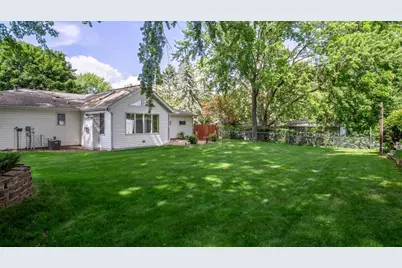 1811 Grandview Drive, Eau Claire, WI 54703 - Photo 20