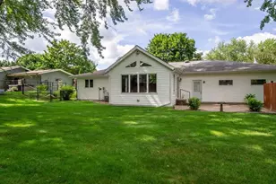 1811 Grandview Dr, Eau Claire, WI 54703 - Photo 16