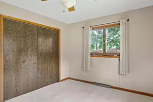 1811 Grandview Dr, Eau Claire, WI 54703 - Photo 36