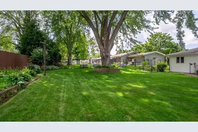 1811 Grandview Drive, Eau Claire, WI 54703 - Photo 18
