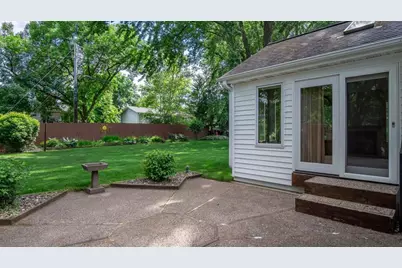 1811 Grandview Drive, Eau Claire, WI 54703 - Photo 14