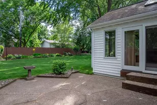 1811 Grandview Dr, Eau Claire, WI 54703 - Photo 14