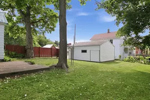 222 E Grand Ave, Chippewa Falls, WI 54729 - Photo 32