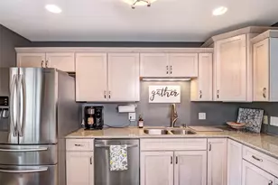 1312 Knollwood Trail, Altoona, WI 54720 - Photo 10