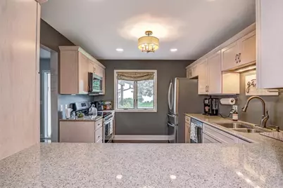 1312 Knollwood Trail, Altoona, WI 54720 - Photo 6