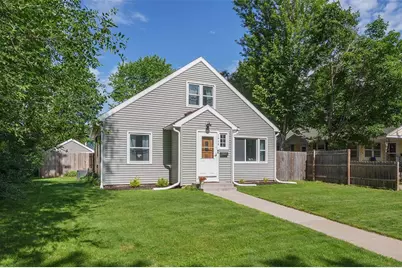 1414 Drummond Street, Eau Claire, WI 54701 - Photo 2