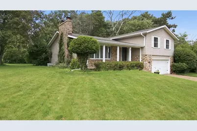 212 Country Club Lane, Altoona, WI 54720 - Photo 2