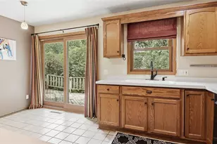 212 Country Club Ln, Altoona, WI 54720 - Photo 12