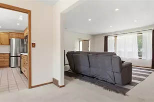 212 Country Club Ln, Altoona, WI 54720 - Photo 8