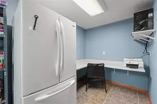 2129 E Lexington Blvd, Eau Claire, WI 54701 - Photo 28