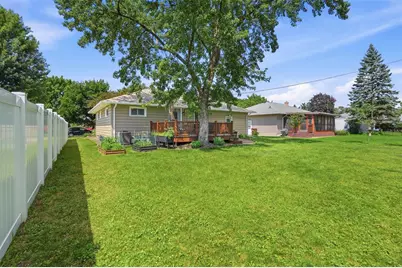 2129 E Lexington Boulevard, Eau Claire, WI 54701 - Photo 32