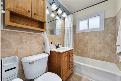 2129 E Lexington Boulevard, Eau Claire, WI 54701 - Photo 16