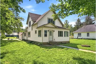 130 Woodworth Street, Elmwood, WI 54740 - Photo 2