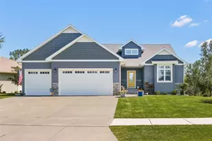 3921 Mill Run Rd, Eau Claire, WI 54703 - Photo 2